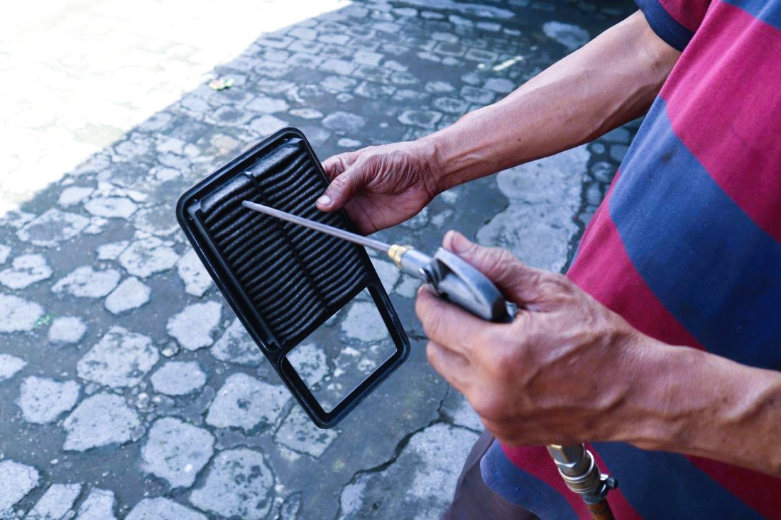 Air Filter Cleaning